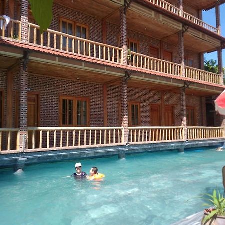 Ho Nui Dinh Hotel ニンビン エクステリア 写真