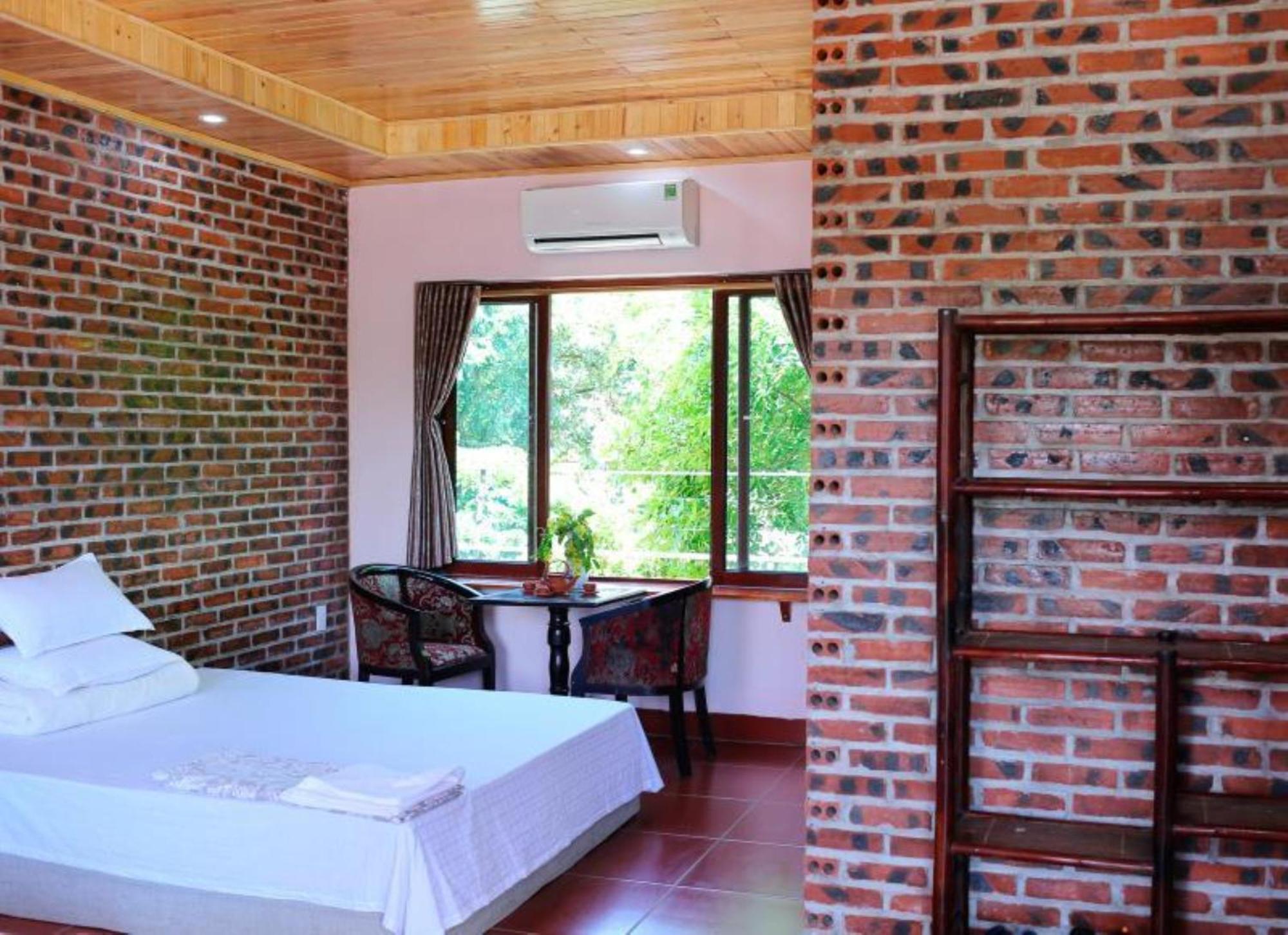 Ho Nui Dinh Hotel ニンビン エクステリア 写真